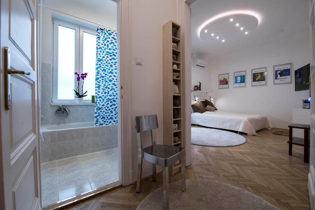 Gorgeous Flat Right Near The City Center بودابست المظهر الخارجي الصورة